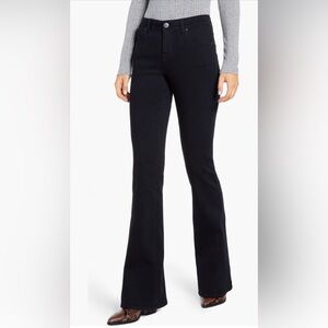 1822 NWT Flare black Jeans